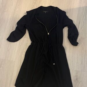 Dynamite Black Zip-Front Drawstring Long-Sleeve Dress